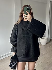 Siyah Uzun Kollu Bisiklet Yaka Oversize Kadın Triko Kazak