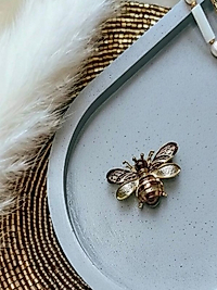 Rose Gold Renk Arı Fıgurlu Broş