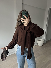 Kahverengi Yumuşak Dokulu Bağlama Şal Detaylı Kadın Triko Kazak