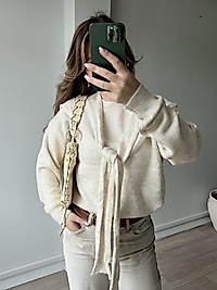 Krem Rengi Yumuşak Dokulu Bağlama Şal Detaylı Kadın Triko Kazak