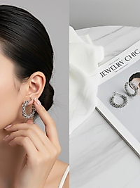 Modern Twist Dokulu Silver Küpe