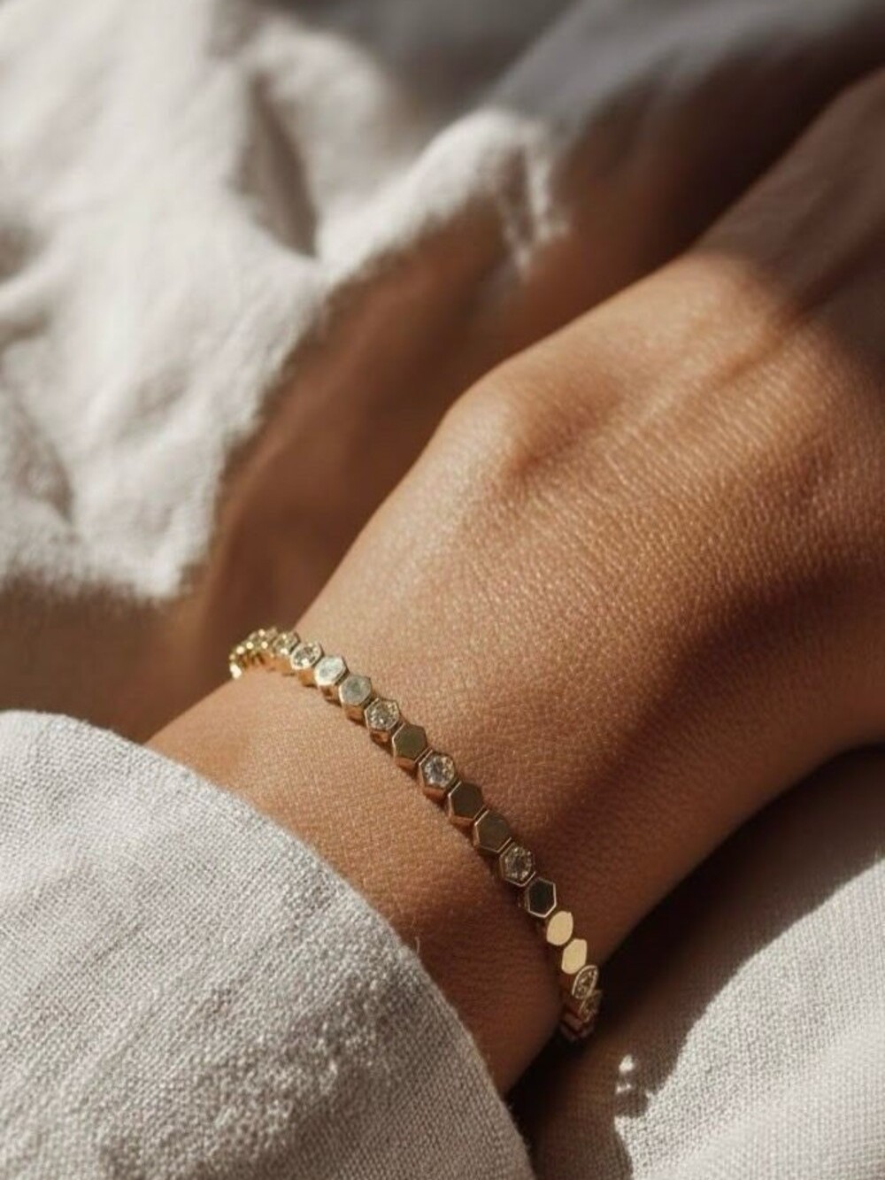 Luxor Altın Işıltı Taşlı Zincir Bileklik