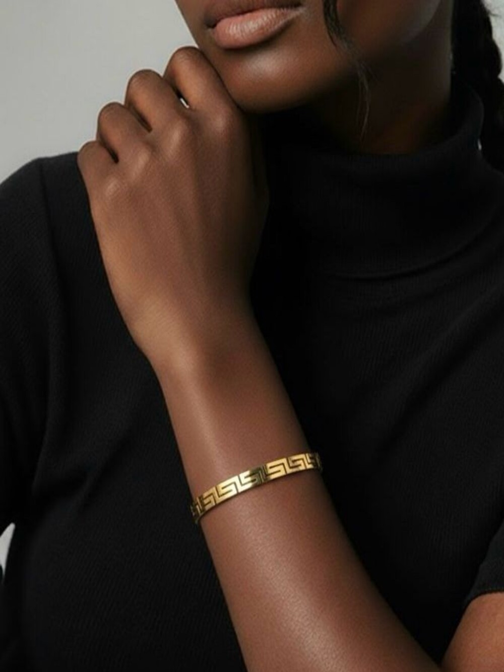 Aureus Gold Renk Meander Motifli Kelepçe