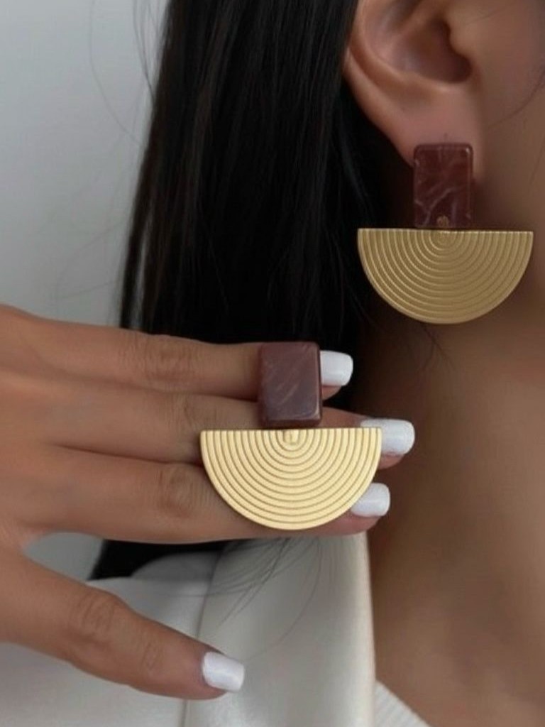 Petra Işınsal Tasarım Küpe