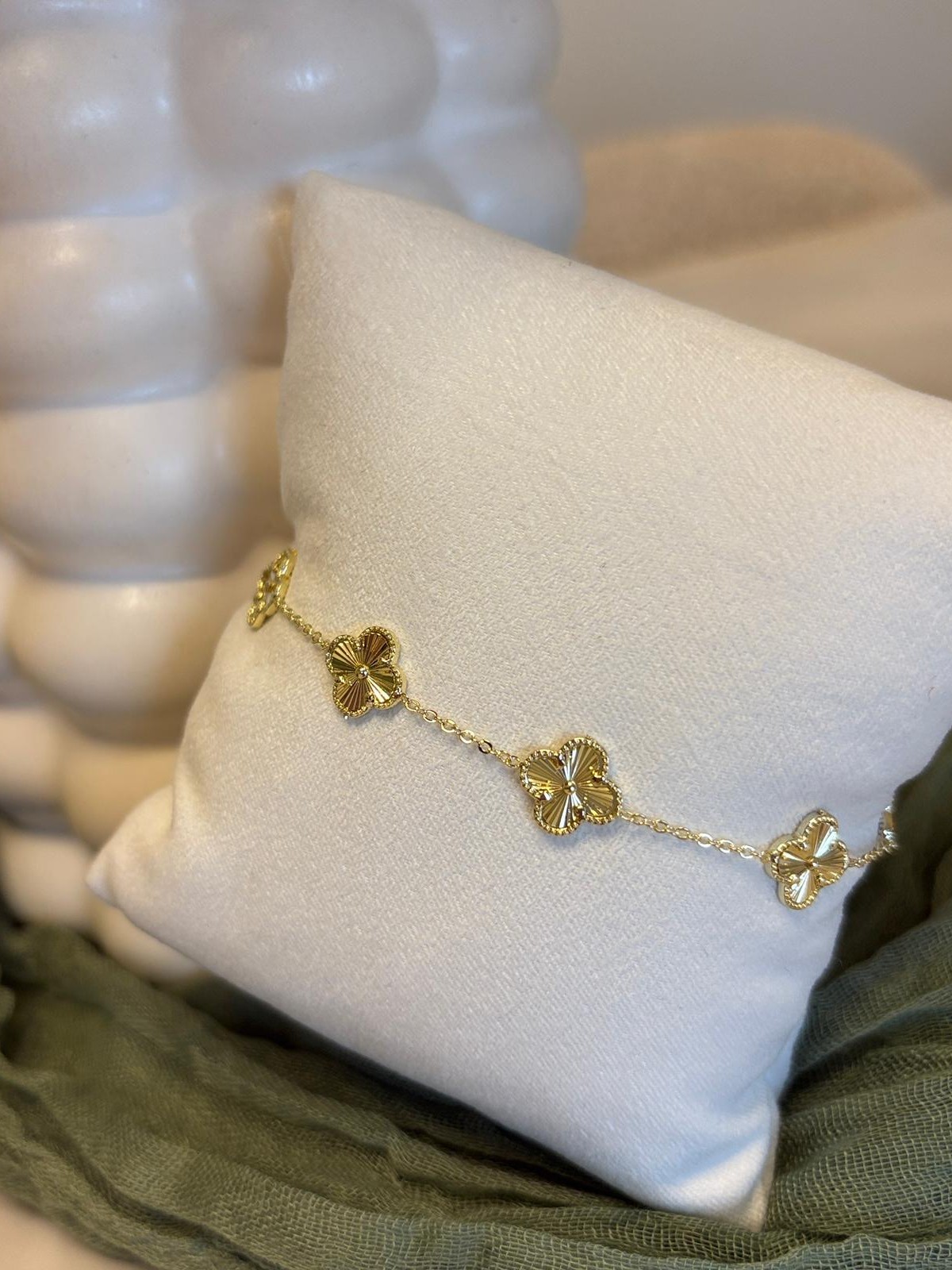 Işıltılı Altın Yonca Bileklik