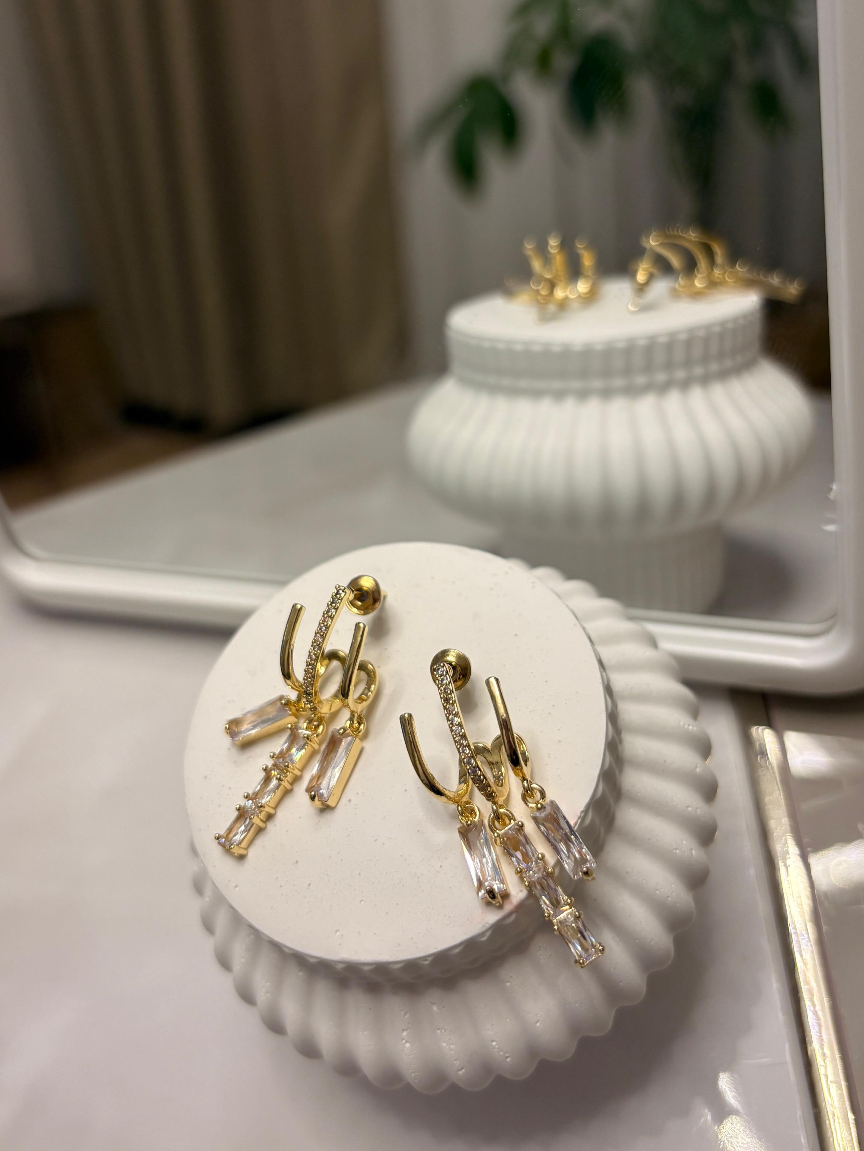 Üçlü Baget Kristal Küpe