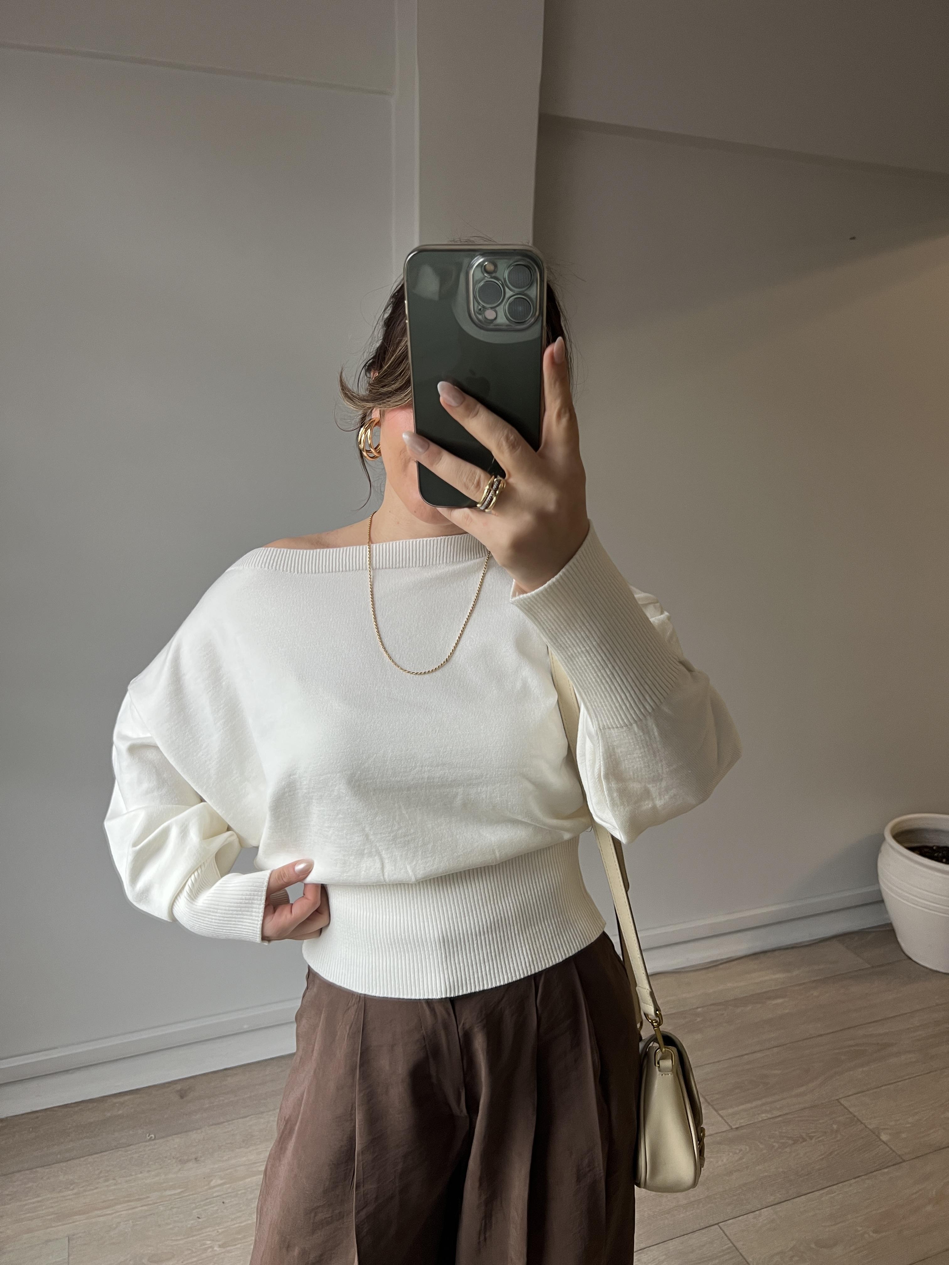 Ekru Kayık Yaka Kadın Triko Bluz