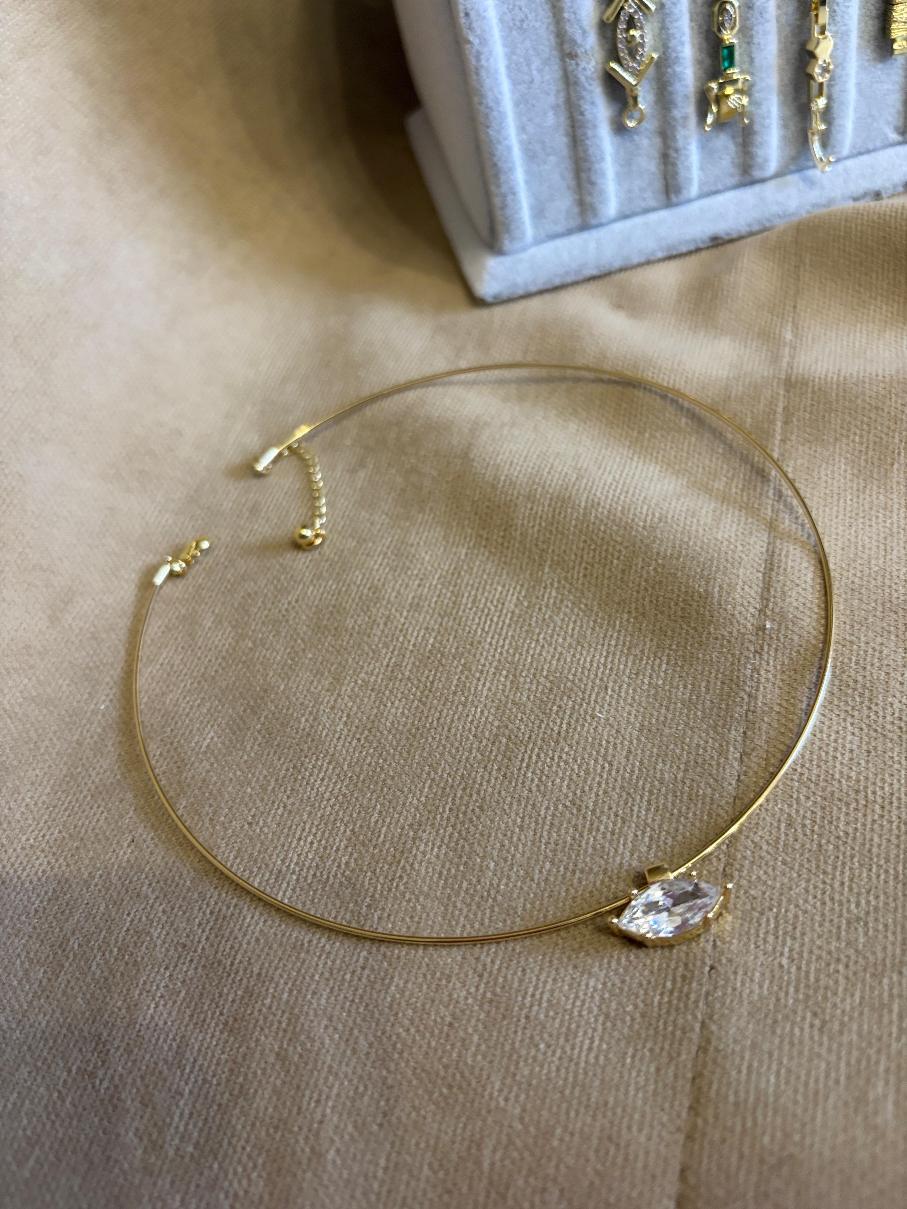 Markiz Kesim Taşlı Ayarlanabilir Tasma Kolye