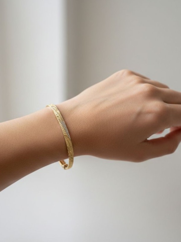 İtalyan Doku Tasarımlı Taşlı Bileklik